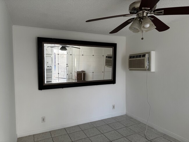 Sala de estar - 11041 Leadwell St