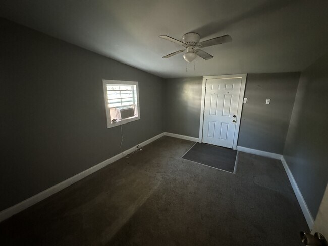 Foto del edificio - 314 Browns Ferry St