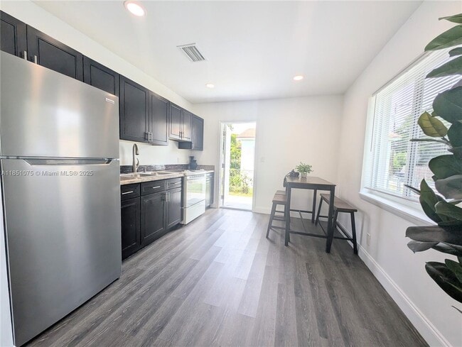 Foto del edificio - 1108 N 19th Ave
