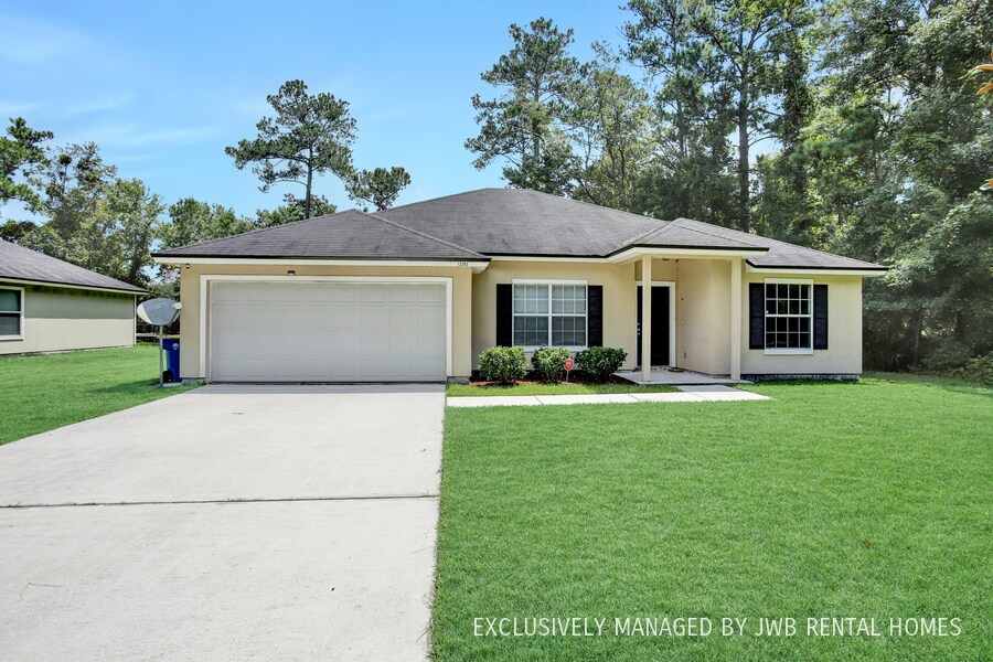 Foto principal - 12263 Harts Rd