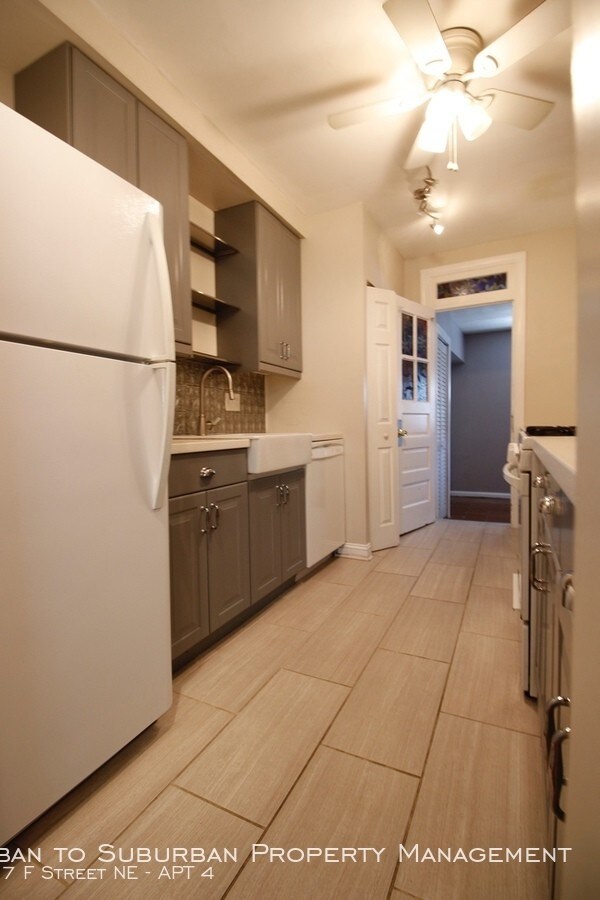 Foto del edificio - 1617 F St NE