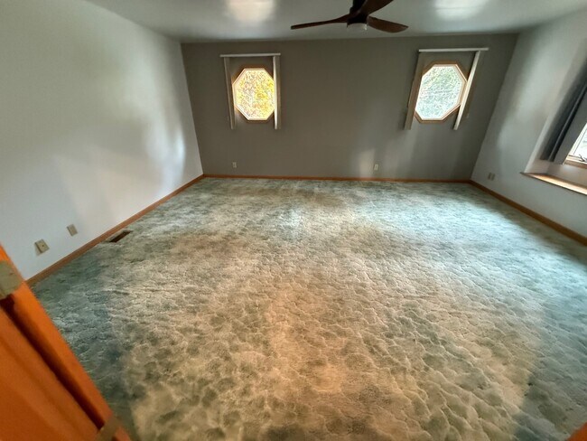 Foto del edificio - 709 Manor Dr