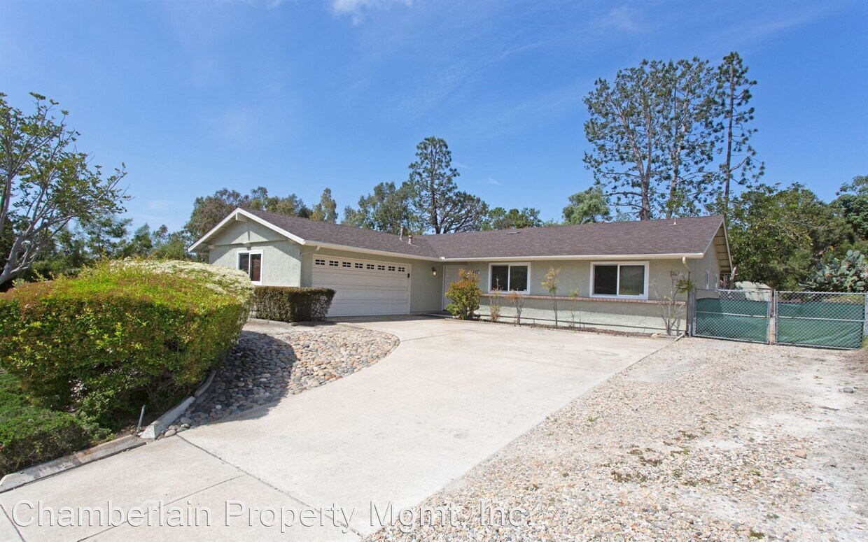 Primary Photo - 3 br, 2 bath House - 3407 Santa Clara Way
