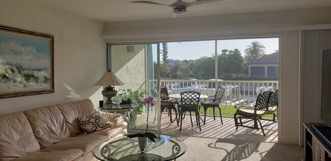 Building Photo - 1128 Bald Eagle Dr