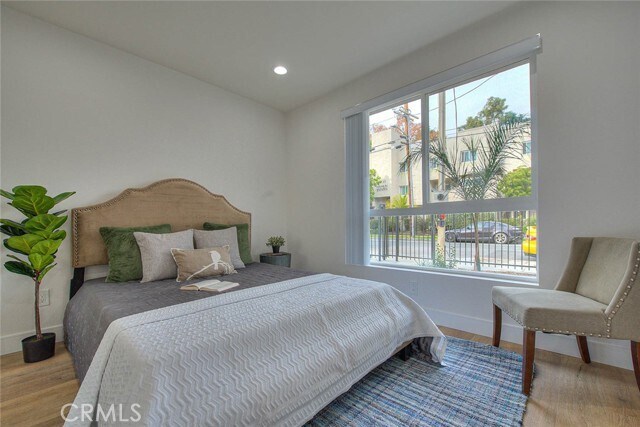 Foto del edificio - 11732 Hamlin St