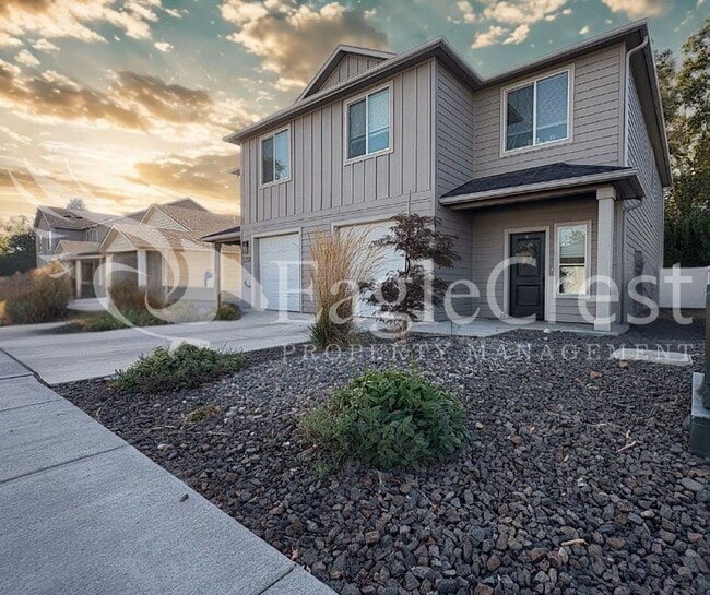 Building Photo - Herbert PL