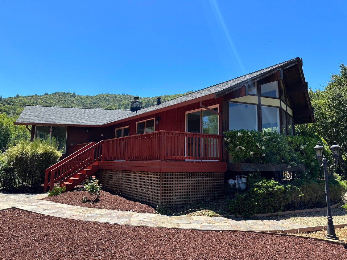 Foto principal - 16451 Wood Acres Rd