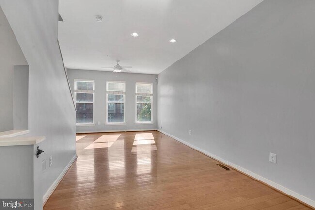 Foto del edificio - 909 5th St SE