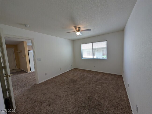 Foto del edificio - 713 Anne Ln