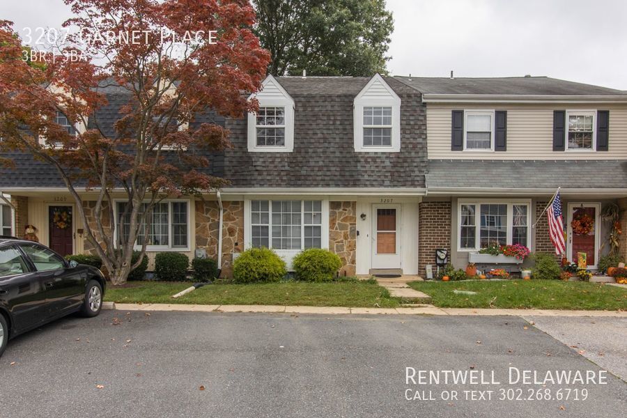 Primary Photo - GORGEOUS HOME FOR RENT