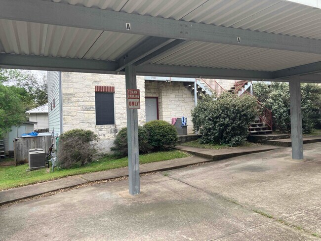 Foto del edificio - 3104 Northwest Blvd