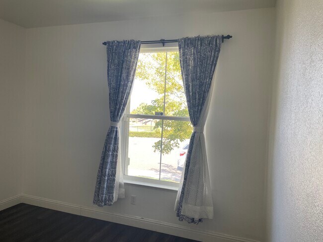 Building Photo - 2971 Rancho Bernado Dr