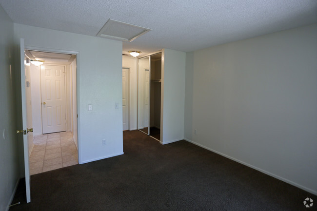 1 Bedroom, 1 Bath-Bedroom - Sunset Pointe Apartments