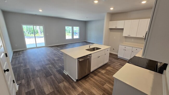 Building Photo - 1082 Harbor Dr