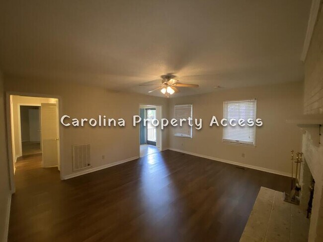 Building Photo - 4432 American Dr