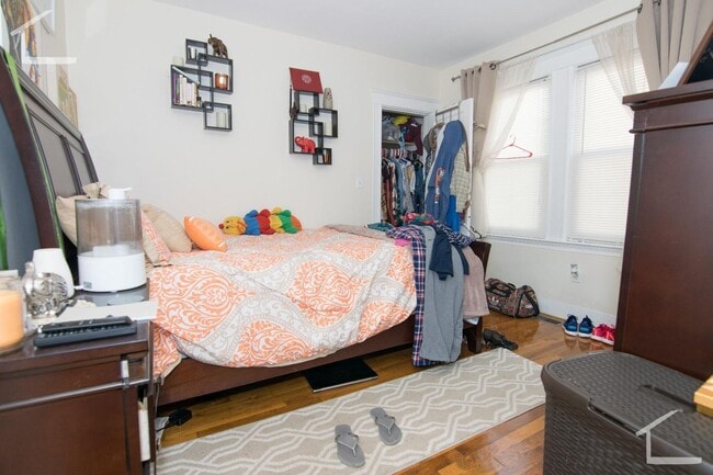 Photo - Nice 3 bed in Watertown Apartment