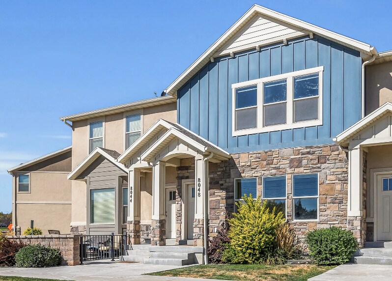 8048 N Rock Creek Cove Ln, Eagle Mountain, UT 84005 Townhome Rentals