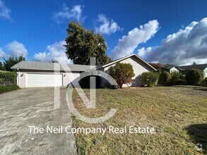 Building Photo - 3314 W Normandy Ave
