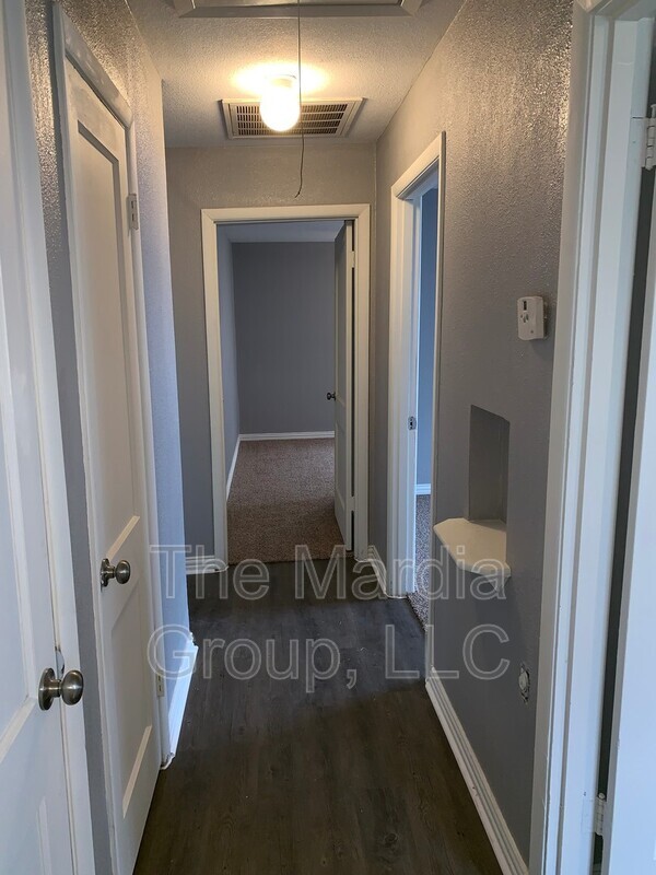 Foto del edificio - 2628 Healey Dr