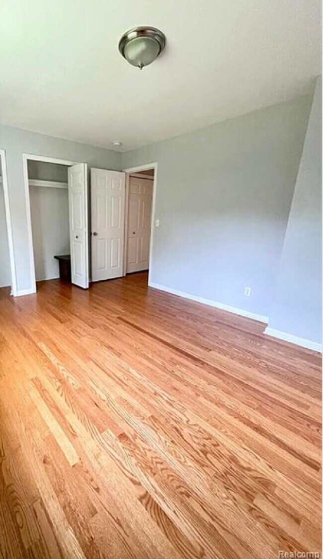 Foto del edificio - 525 Fairbrook St