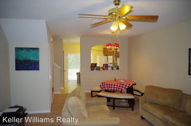 Foto del edificio - 15840 Fishhawk View Dr