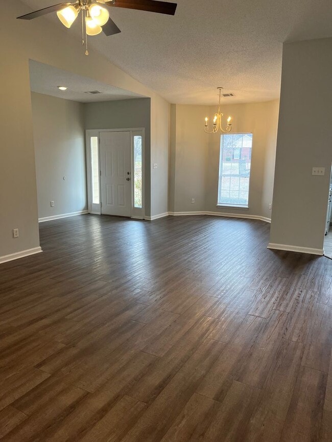 Building Photo - 242 Mayfield Dr