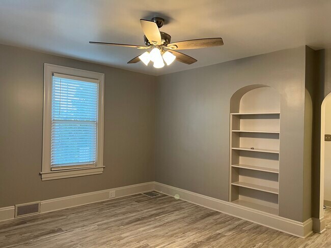 Living Room - 402 Brandon St