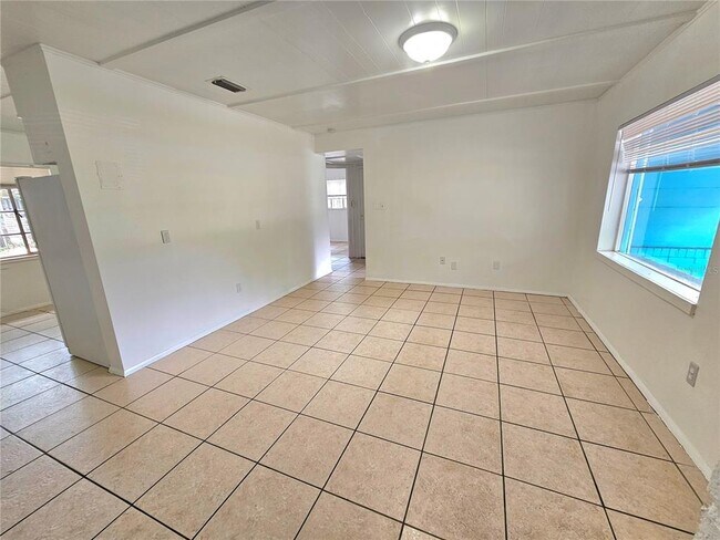 Building Photo - 10532 51st Terrace N