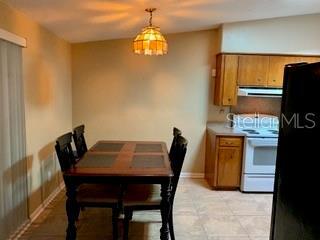 Building Photo - 250 Cedarwood Dr