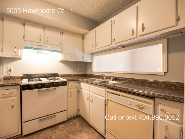 Building Photo - 5005 Hawthorne Ct SE