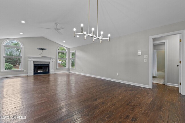 Building Photo - 1503 Mt Washington Cir