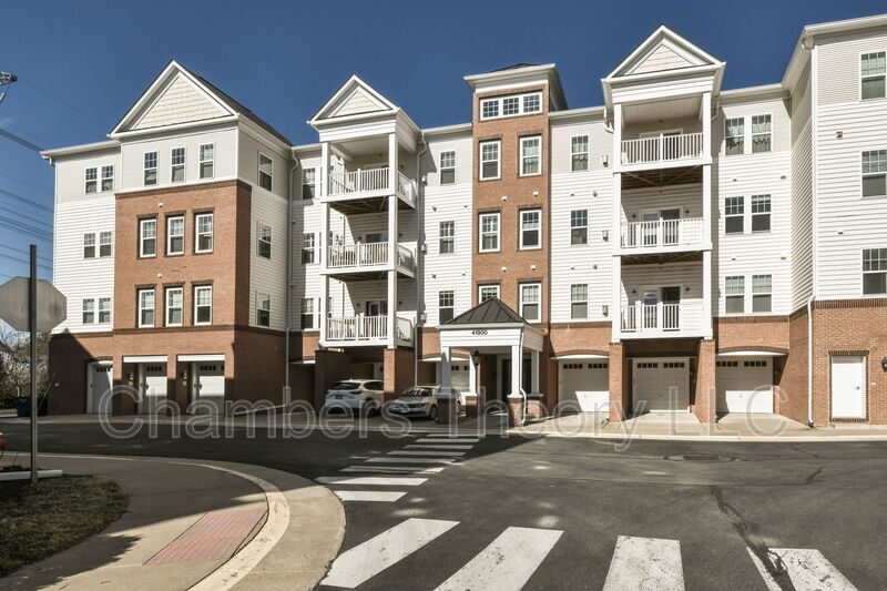 41900 Metamorphic Square Unit 106, Aldie, VA 20105 Condo for Rent in