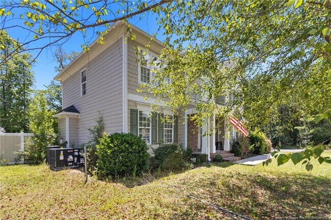 Foto del edificio - 5802 Rainsford Dr