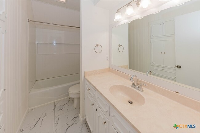 Building Photo - 3959 Farm to Market 535