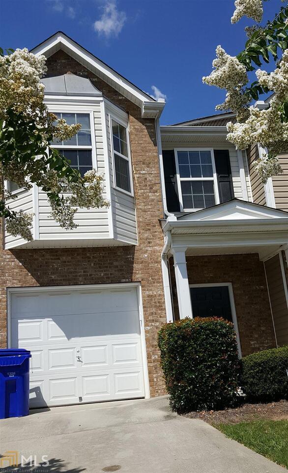 Building Photo - 5090 Lincoln Dr