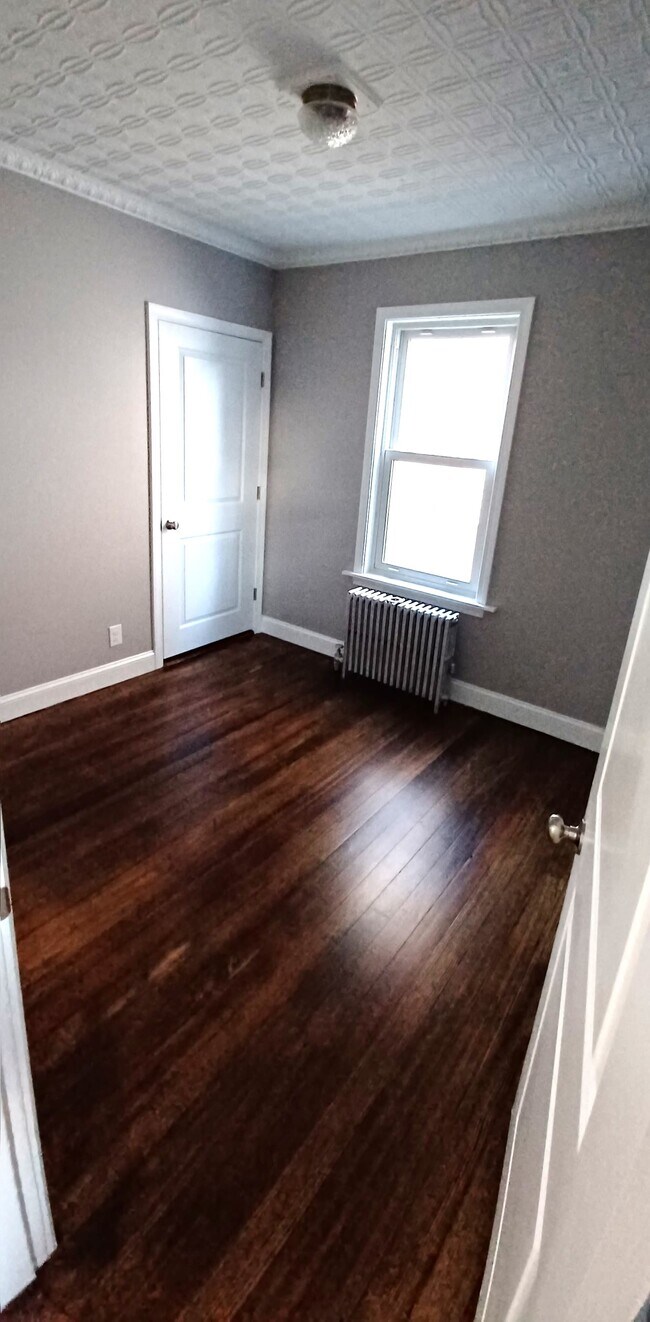 Foto del edificio - 177 Logee St