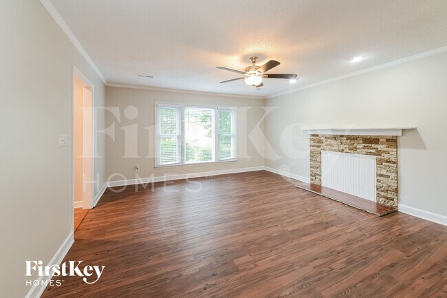 Foto del edificio - 5736 Spice Meadow Ln