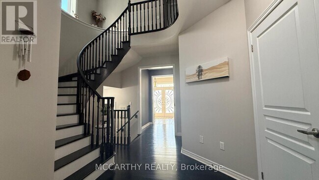 Building Photo - 124 Johnson Dr