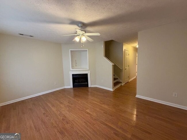 Building Photo - 5196 Tew Ln SW