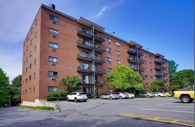 Building Photo - 1321 Worcester Rd