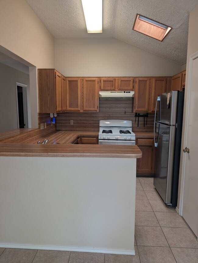Foto del edificio - Charming 2 beds 2 baths in Spring!