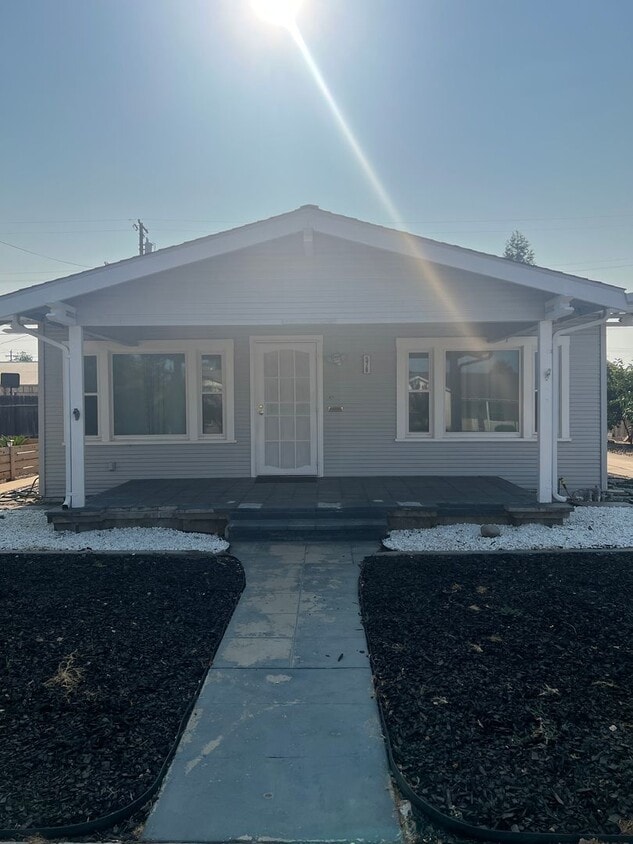 Primary Photo - Charming Family Home