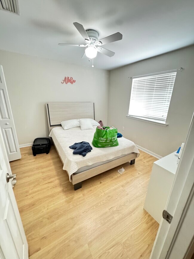 Foto del edificio - 3874 Cherrybrook Loop