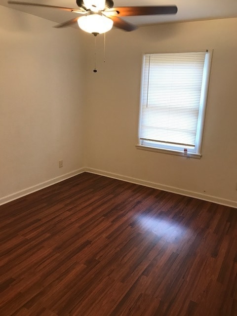 Building Photo - Adorable 3 bedroom home