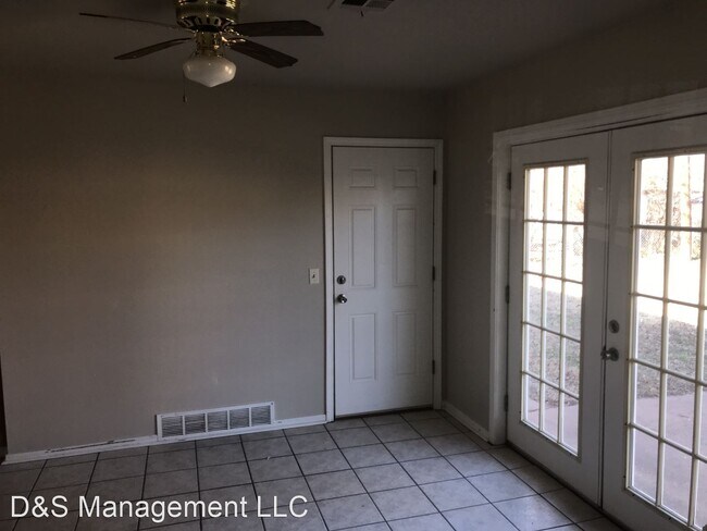 Building Photo - 3 br, 1.5 bath House - 133 SW 64th Terrace,