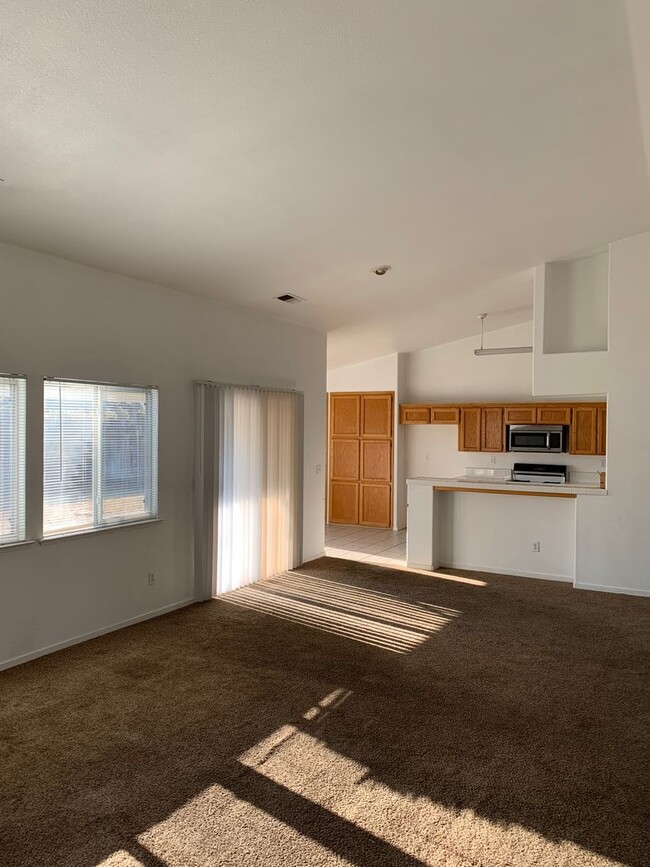 Foto del edificio - 3 Bedroom 2 Bath Home