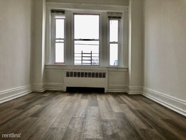 Foto del edificio - 204 Bidwell Ave