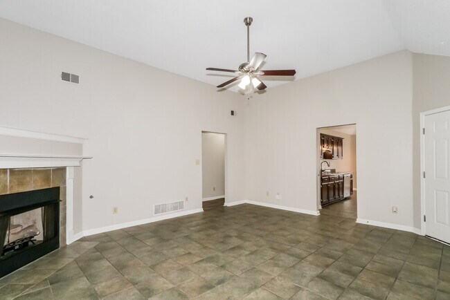 Foto del edificio - 8682 Cat Tail Dr