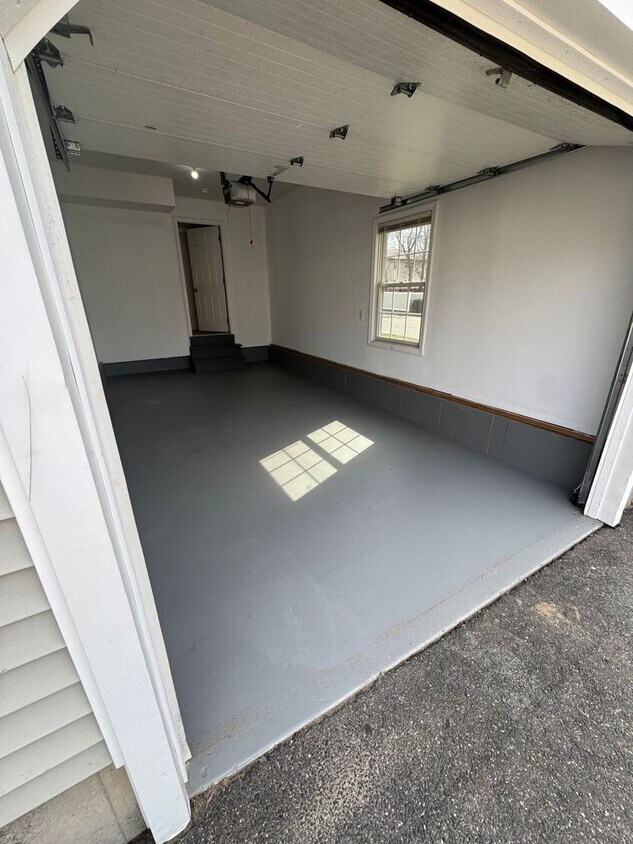 Foto del edificio - 13-15 Westwood Drive