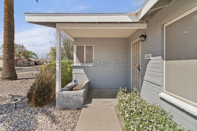 Building Photo - 2405 N 39th St